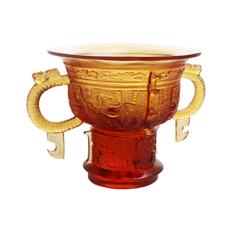 Китайский штатив с ручкой из ушей дракона и узором из шипов.