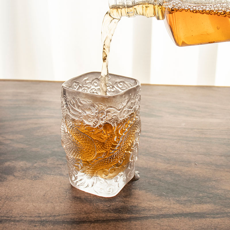 Антикварный рельефный стеклянный стакан с драконом, чашка для вина, чайная чашка