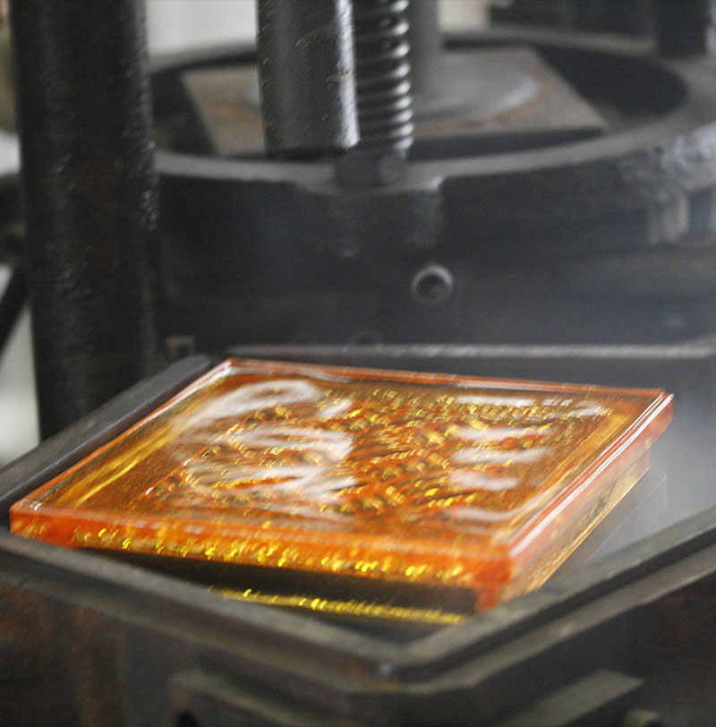 взять образец