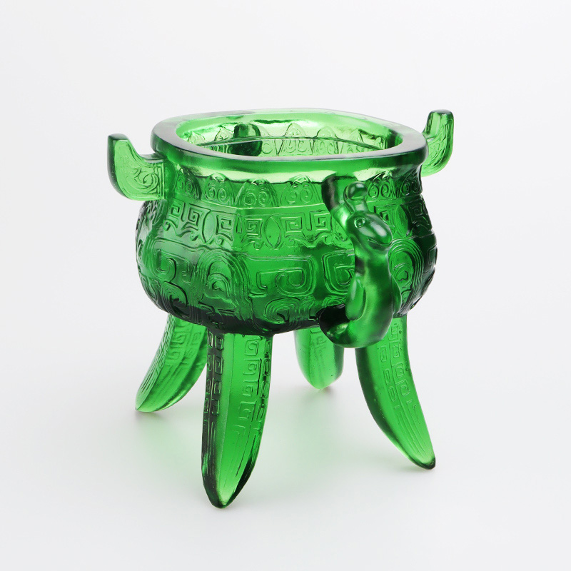 Изумрудно-зеленый штатив из хрустального стекла с ручками в форме ушек.