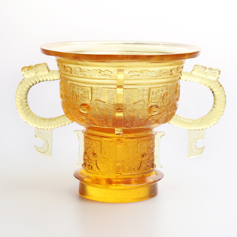 Китайский штатив с ручкой из ушей дракона и узором из шипов.